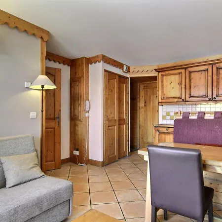 Avec Accès Piscine Et Parking Inclus, Plagne Aime 2000 - Fr-1-455-222 Appartement *